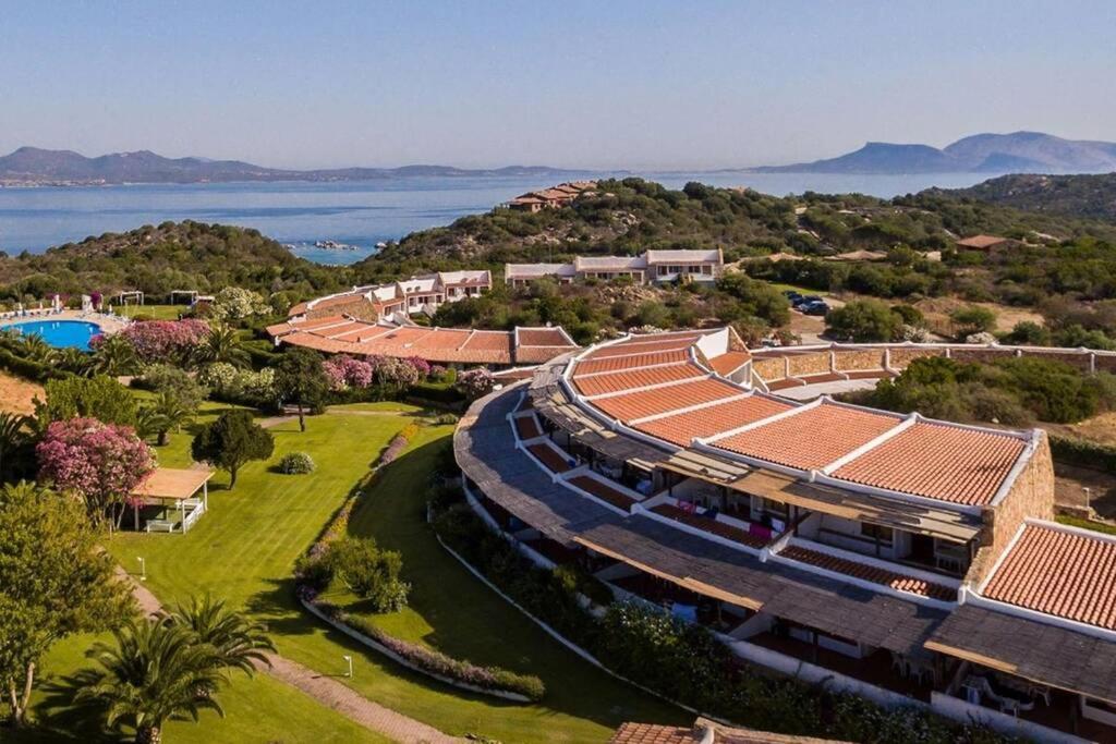 Boho Chic Beach Resort In Sardegna Porto Istana Kültér fotó